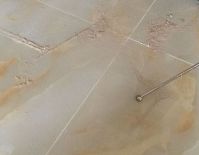 岳西瓷砖空鼓维修公司分享粘合剂选择不当在瓷砖铺贴过程中可能导致以下问题